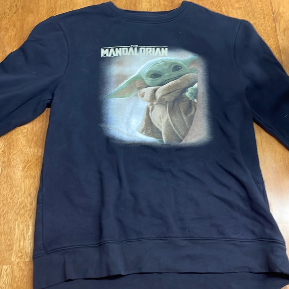 Old Navy Mandalorian sweatshirt